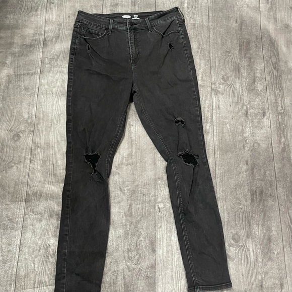 Old Navy Black Rockstar Super Skinny High Rise Distressed Jeans - Picture 3 of 5